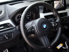 BMW X1 sDrive18d M-SPORT HUD - 16