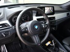 BMW X1 sDrive18d M-SPORT HUD - 15