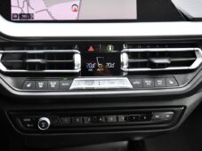 BMW Řada 2 218d LED ČR 1M - 25