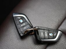 BMW Řada 2 218d LED ČR 1M - 38