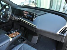 BMW iX xDrive40 HUD H/K TAŽNÉ - 17