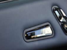 BMW iX xDrive40 HUD H/K TAŽNÉ - 43