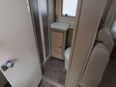 Ahorn Renault Camp T 690 - 16