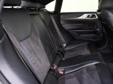 BMW Řada 4 420d M-SPORT xDrive 1M ČR - 16