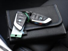 BMW Řada 4 420d M-SPORT xDrive 1M ČR - 41