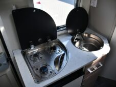 Ahorn Ostatní CAMP T 660 PLUS 2.3dCi 6.MÍST - 32