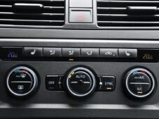 Volkswagen Caddy 2.0TDi TAŽNÉ 2xKOLA ČR - 26