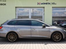 Seat Leon FR 2.0TDi NAVI CARPLAY PANO - 11