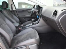 Seat Leon FR 2.0TDi NAVI CARPLAY PANO - 17