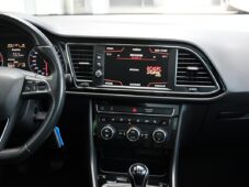 Seat Leon FR 2.0TDi NAVI CARPLAY PANO - 6