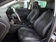 Seat Leon FR 2.0TDi NAVI CARPLAY PANO - 13