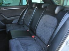 Škoda Superb 2.0TDi SPORTLINE DSG ACC - 19