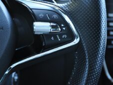 Škoda Superb 2.0TDi SPORTLINE DSG ACC - 23