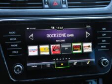 Škoda Superb 2.0TDi SPORTLINE DSG ACC - 26