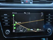 Škoda Superb 2.0TDi SPORTLINE DSG ACC - 25