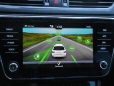 Škoda Superb 2.0TDi SPORTLINE DSG ACC - 30