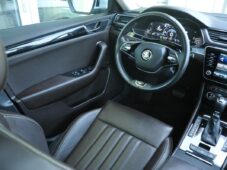 Škoda Superb 2,0TDi L&K. PANOR WEB K360 TAŽ - 23
