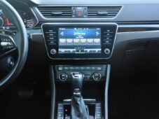 Škoda Superb 2,0TDi L&K. PANOR WEB K360 TAŽ - 24