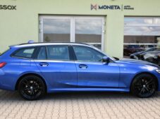 BMW Řada 3 320d xDrive M-SPORT PANO ČR 1M - 11