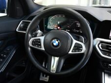 BMW Řada 3 320d xDrive M-SPORT PANO ČR 1M - 5