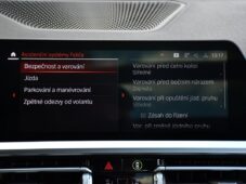BMW Řada 3 320d xDrive M-SPORT PANO ČR 1M - 32