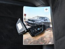 BMW Řada 3 320d xDrive M-SPORT PANO ČR 1M - 39