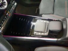Mercedes-Benz EQB 350 4MATIC Rezervace - 7