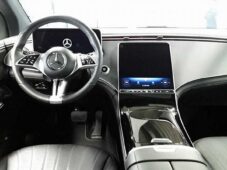 Mercedes-Benz EQE 350+ Rezervace - 4