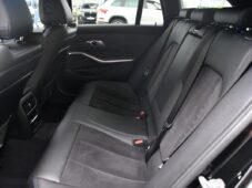 BMW Řada 3 320d xDrive M-SPORT ČR 1.M - 19
