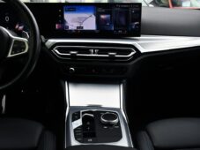 BMW Řada 3 320d xDrive M-SPORT ČR 1.M - 23