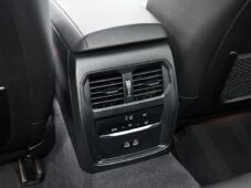 BMW Řada 3 320d xDrive M-SPORT ČR 1.M - 25