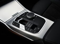 BMW Řada 3 320d xDrive M-SPORT ČR 1.M - 39