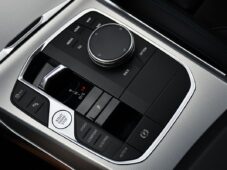 BMW Řada 3 320d xDrive M-SPORT ČR 1.M - 40