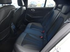 BMW Řada 1 116d ČR TAŽNÉ HUD M-SPORT - 18