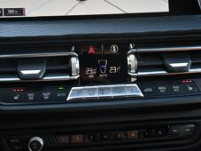 BMW Řada 1 116d ČR TAŽNÉ HUD M-SPORT - 32