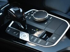 BMW Řada 1 116d ČR TAŽNÉ HUD M-SPORT - 35