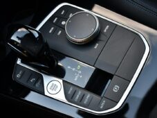 BMW Řada 1 116d ČR TAŽNÉ HUD M-SPORT - 36