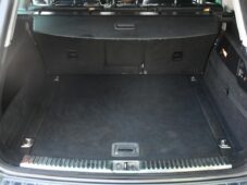 Volkswagen Touareg 3.0TDi V6 DSG 4M NAVI TAŽNÉ - 32