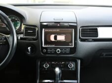 Volkswagen Touareg 3.0TDi V6 DSG 4M NAVI TAŽNÉ - 6