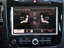 Volkswagen Touareg 3.0TDi V6 DSG 4M NAVI TAŽNÉ - 27