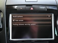 Volkswagen Touareg 3.0TDi V6 DSG 4M NAVI TAŽNÉ - 28