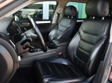 Volkswagen Touareg 3.0TDi V6 DSG 4M NAVI TAŽNÉ - 13