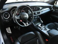 Alfa Romeo Stelvio VELOCE Ti Q4 2.0CARBON CARPLAY - 8