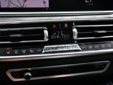 BMW X6 M50d xD M-SPORT HUD ČR 1M - 33