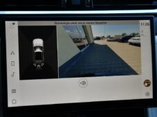 Jaguar F-Pace D200 AWD R-DYNAMIC ZÁRUKA PANO - 32