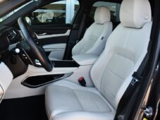 Jaguar F-Pace D200 AWD R-DYNAMIC ZÁRUKA PANO - 13
