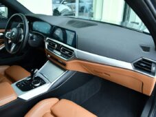 BMW Řada 3 330d XD LASER M-SPORT NTOP HUD - 16