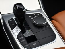BMW Řada 3 330d XD LASER M-SPORT NTOP HUD - 24
