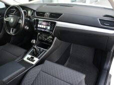 Škoda Superb 2,0TDi TAŽNÉ PRAV. SERVIS ČR - 13