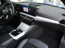 BMW Řada 3 320D xDrive M-SPORT REZERVACE - 12